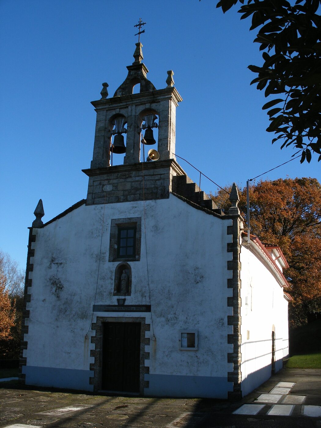 Igrexa de San Pedro de Brates en Boimorto