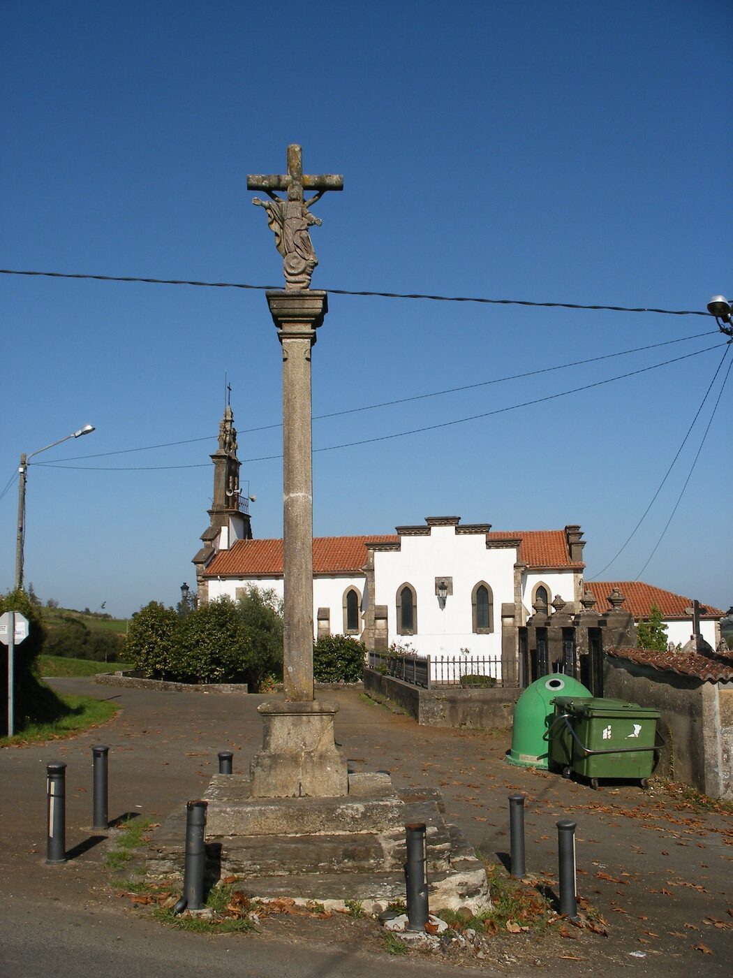 Igrexa de Santa María de Budiño en O Pino