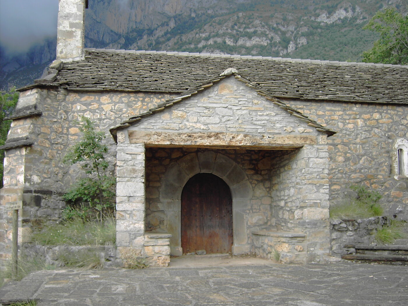 Ermita de la Virgen del Pilar en El Pueyo de Araguás