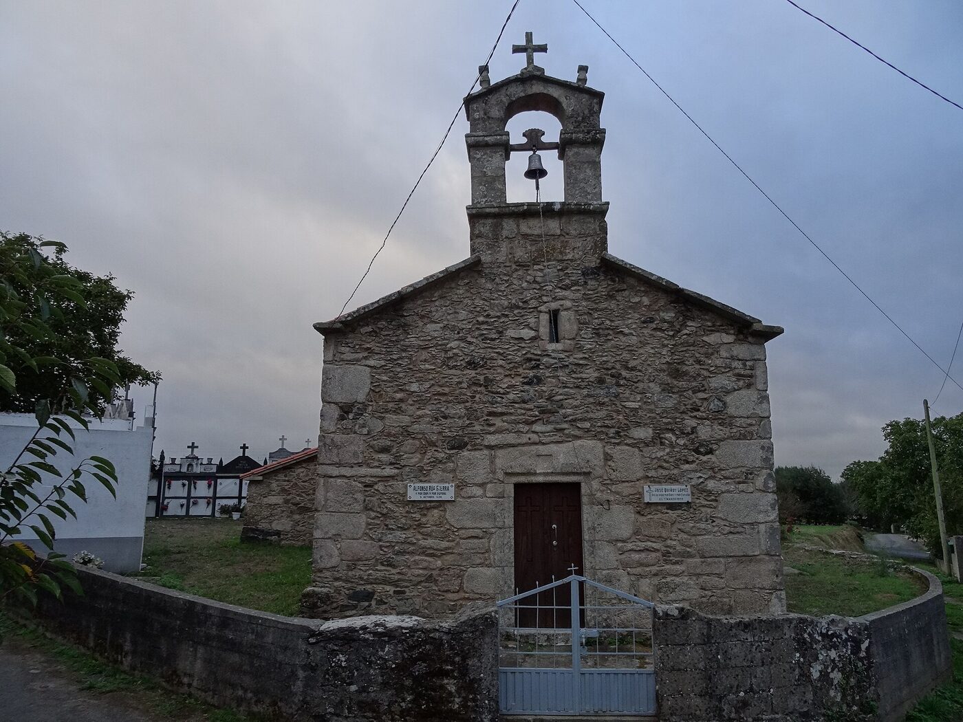 Igrexa de Santa María de Santiso en O Agro do Chao
