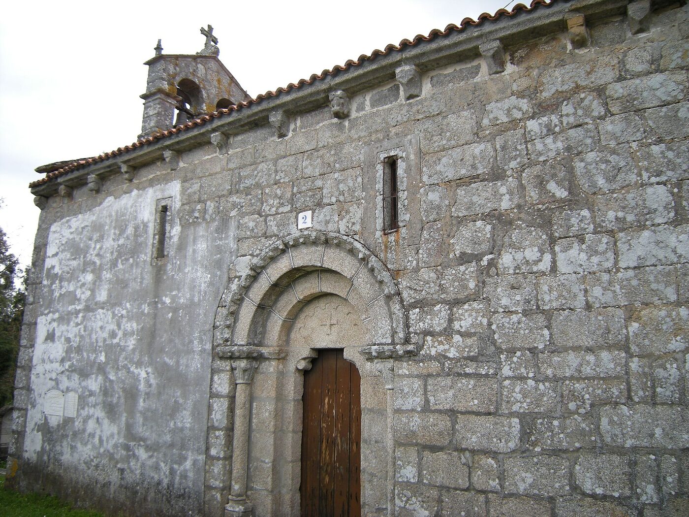 Igrexa de Santo Estevo de Pezobrés en Santiso