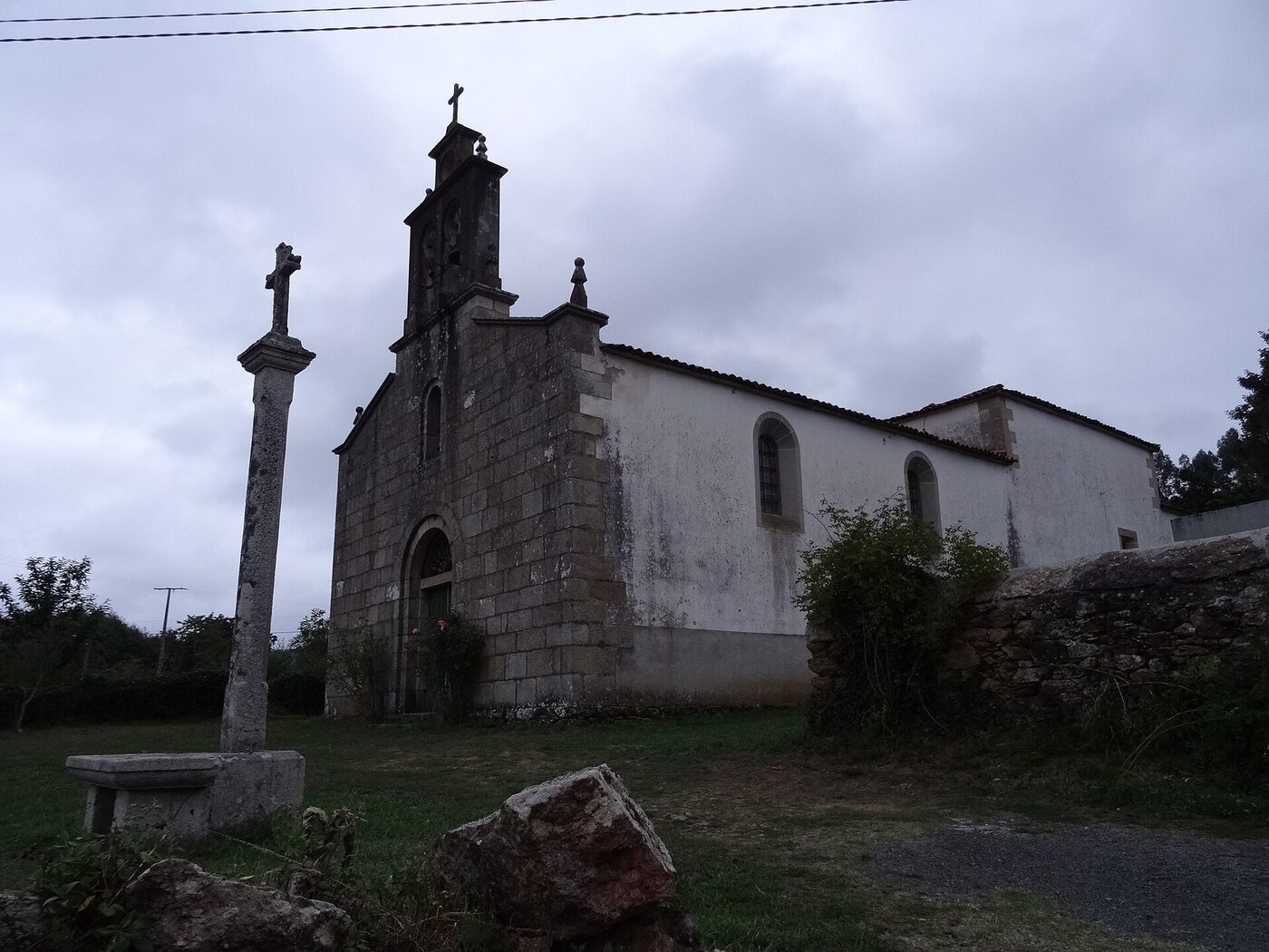 Igrexa de San Paio de Niñodaguia en Santiso