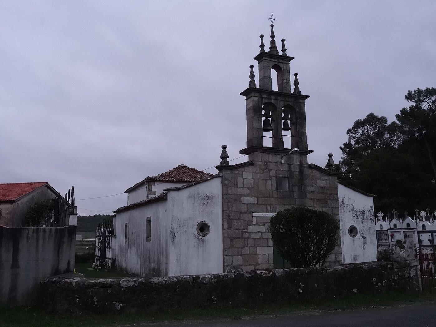 Igrexa de Santa María de Barazón en Santiso