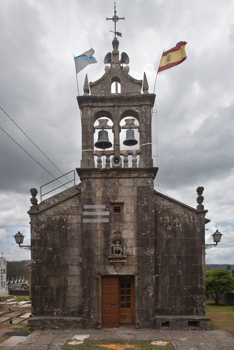 Igrexa de San Martiño de Fontecada en Santa Comba