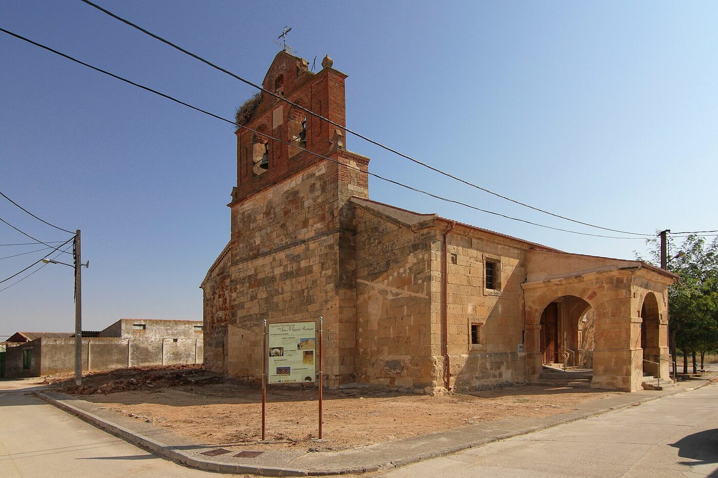 Iglesia Parroquial de San Miguel Arcángel en Pitiegua
