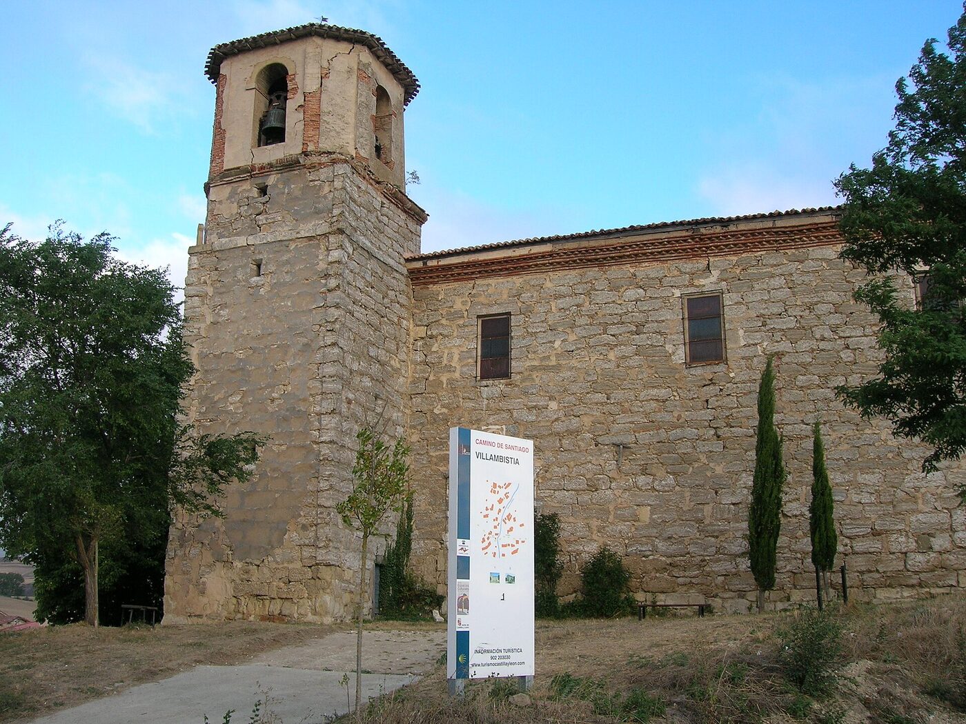 Iglesia de San Esteban Protomártir en Villambistia