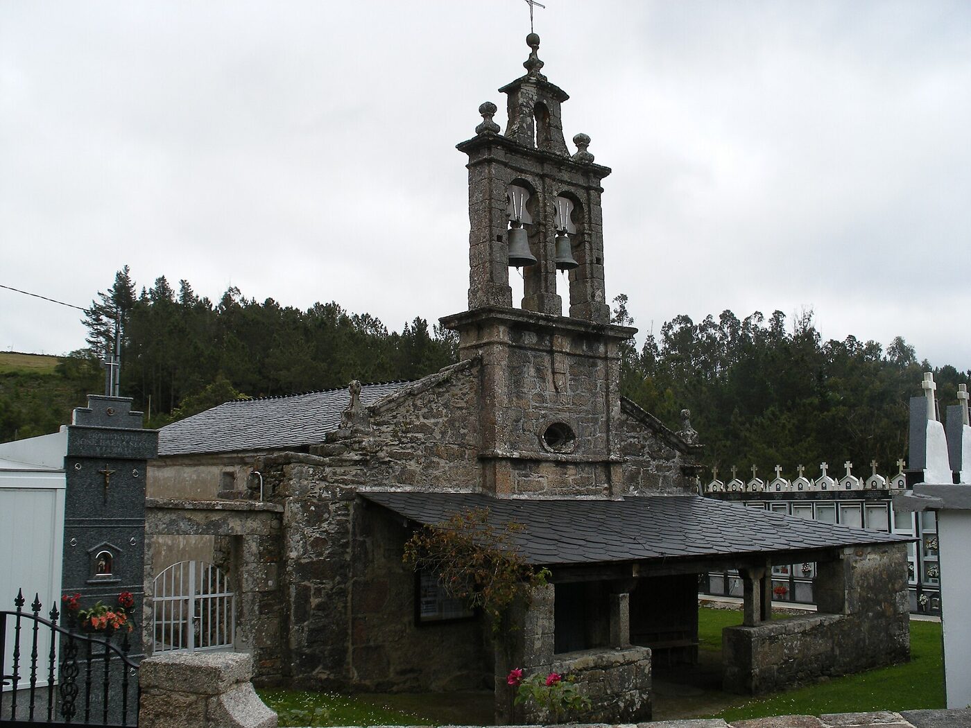 Igrexa de San Pedro de Eume en As Pontes de García Rodríguez