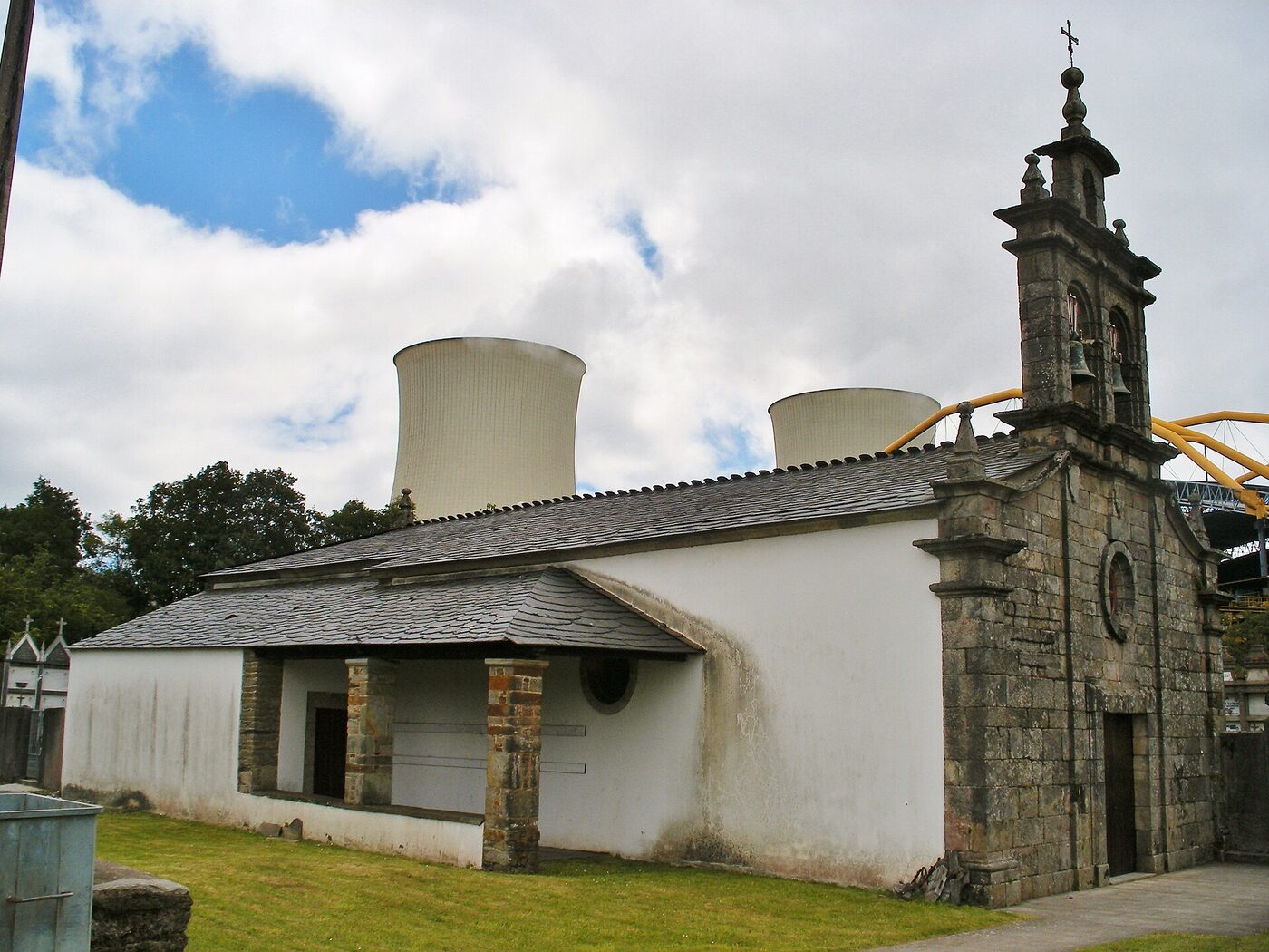 Igrexa de Santa María de Vilavella en As Pontes de García Rodríguez