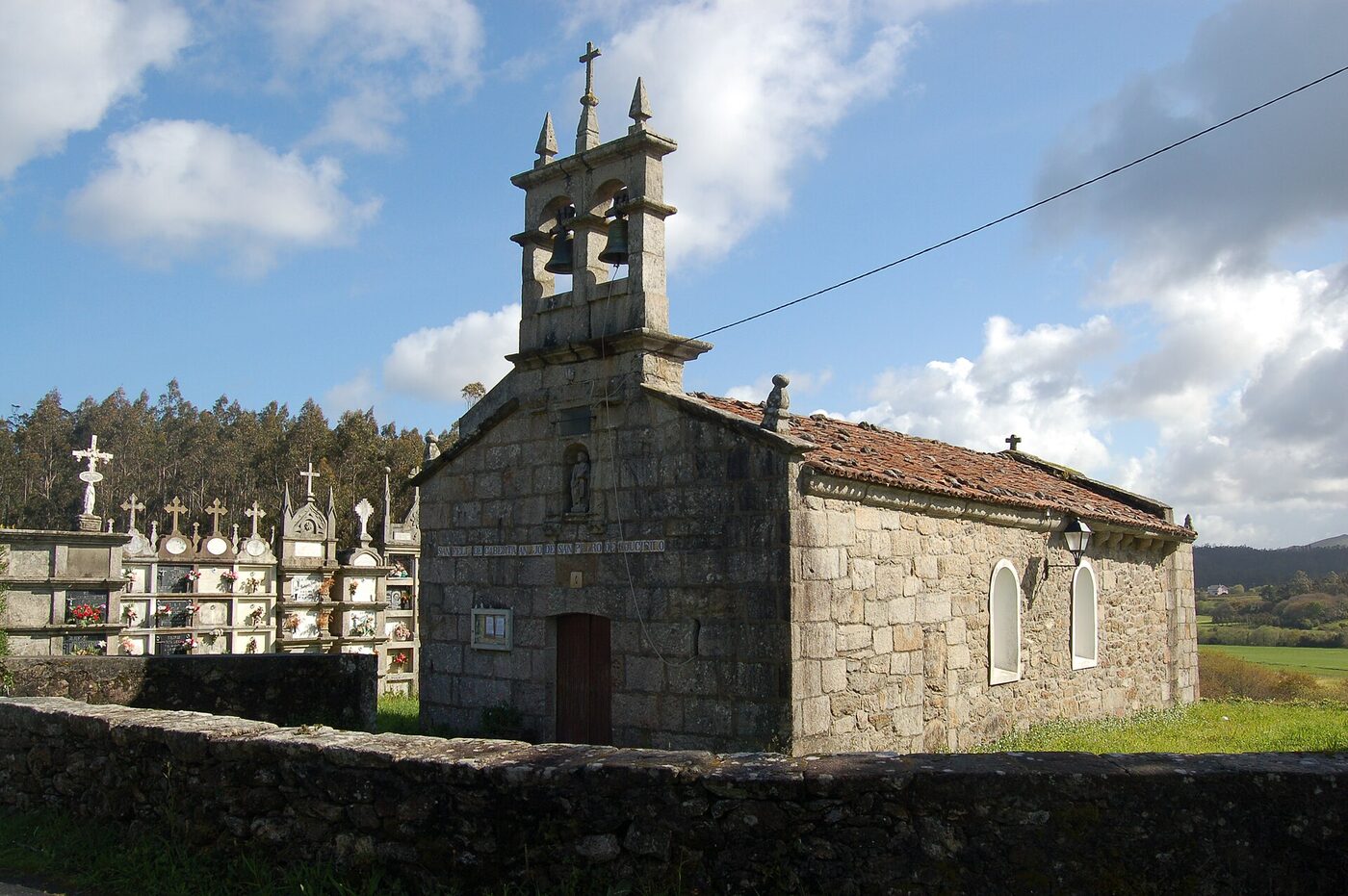 Igrexa de San Fins de Caberta en Muxía