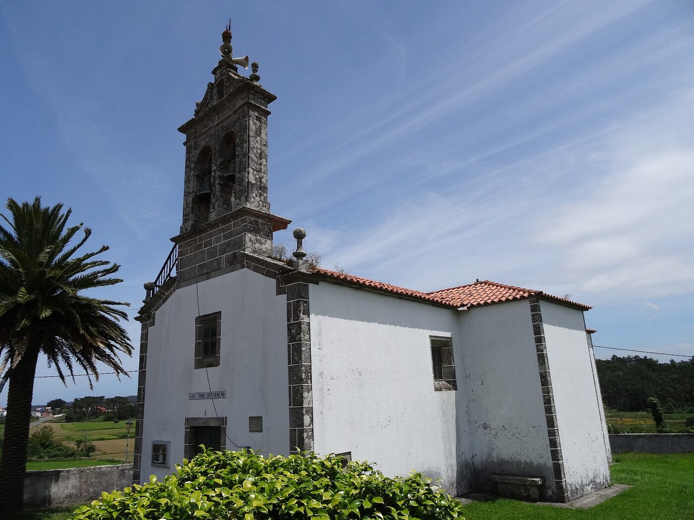 Igrexa de San Tomé de Nemeño en Ponteceso