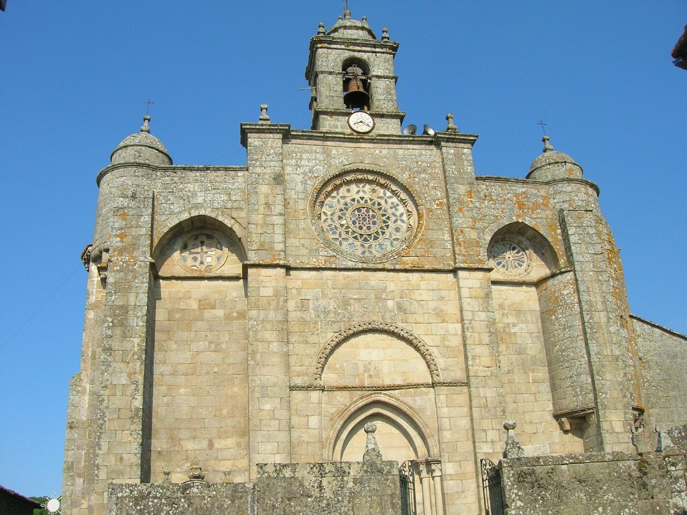 Igrexa de Santa Mariña de Augas Santas en Allariz