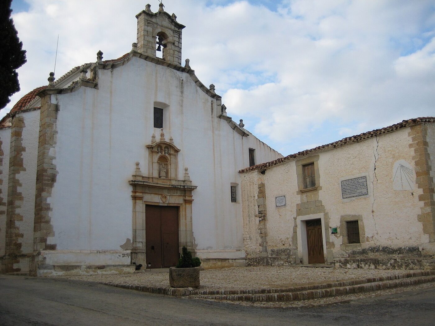 Ermita de la Mare de Déu de l'Adjutori en Benlloch