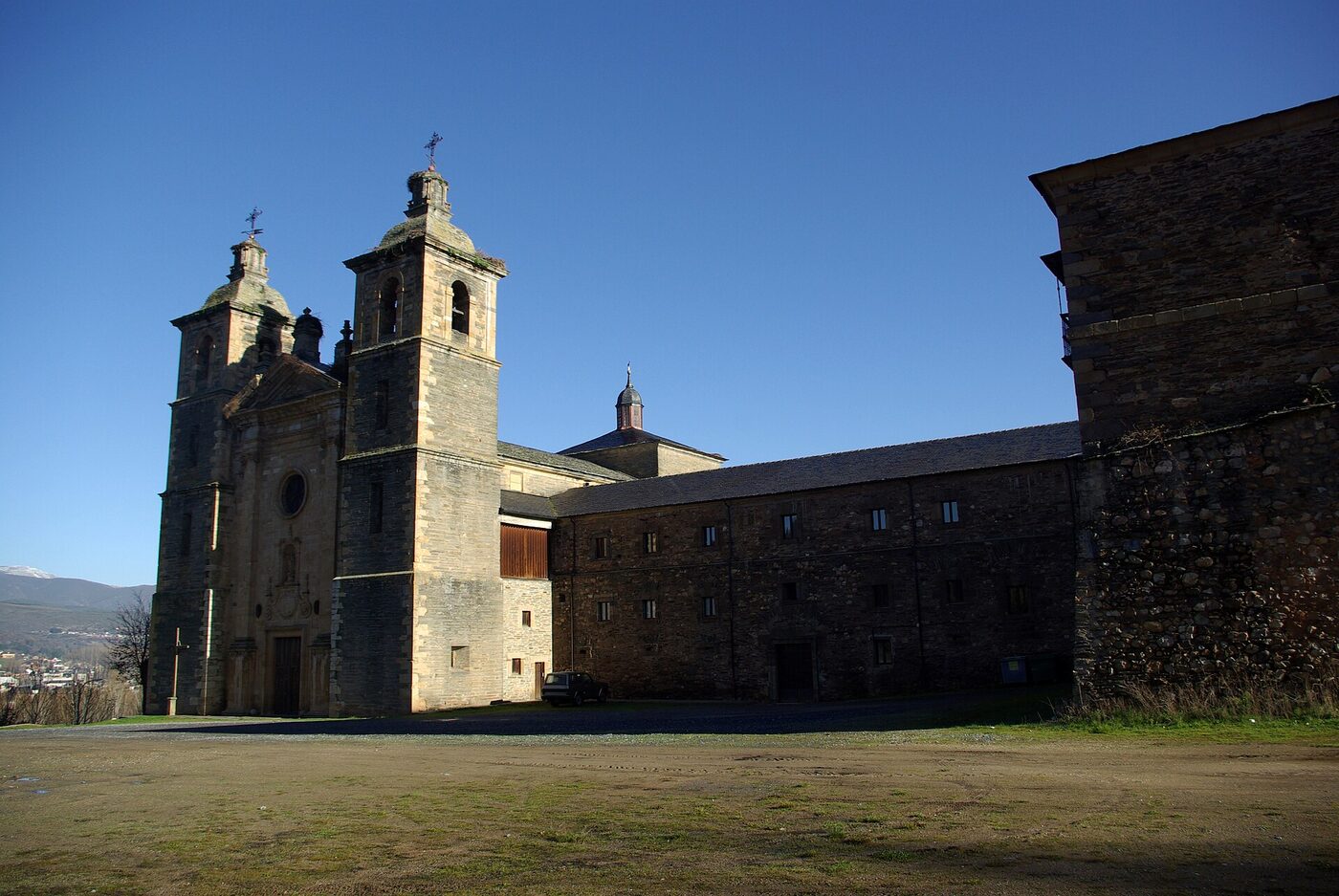 Monasterio de San Andrés en Vega de Espinareda