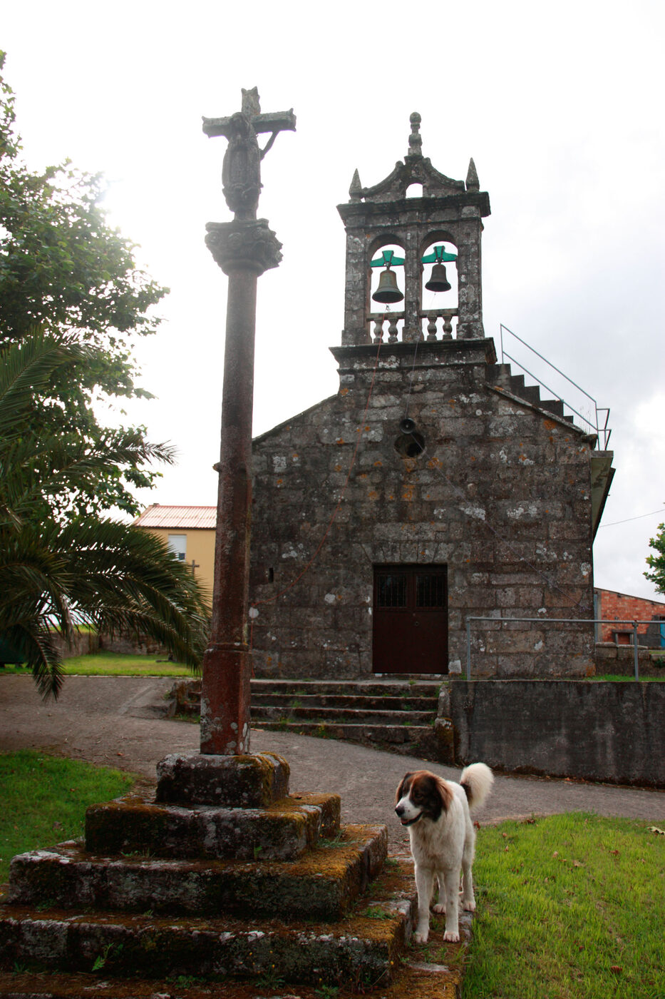 Igrexa de San Tomé dos Vaos en Mazaricos