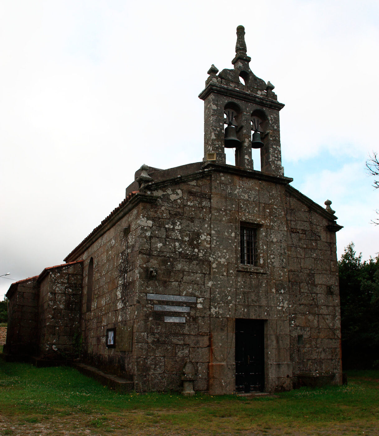 Igrexa de San Xián de Beba en Mazaricos