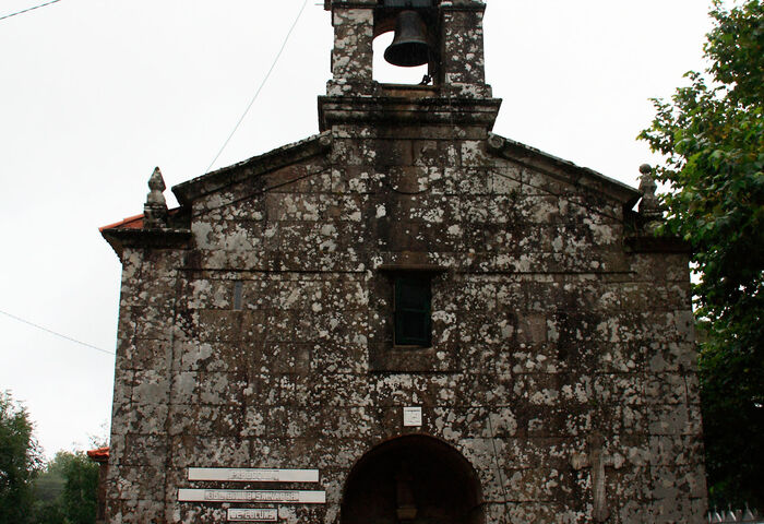 Igrexa de San Salvador de Colúns