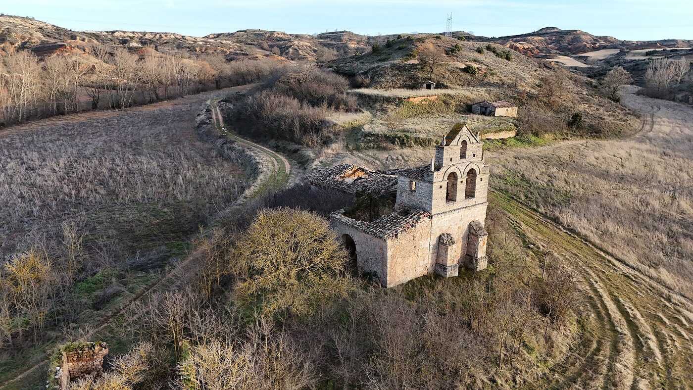 Iglesia de San Julián y Santa Basilisa en Abajas
