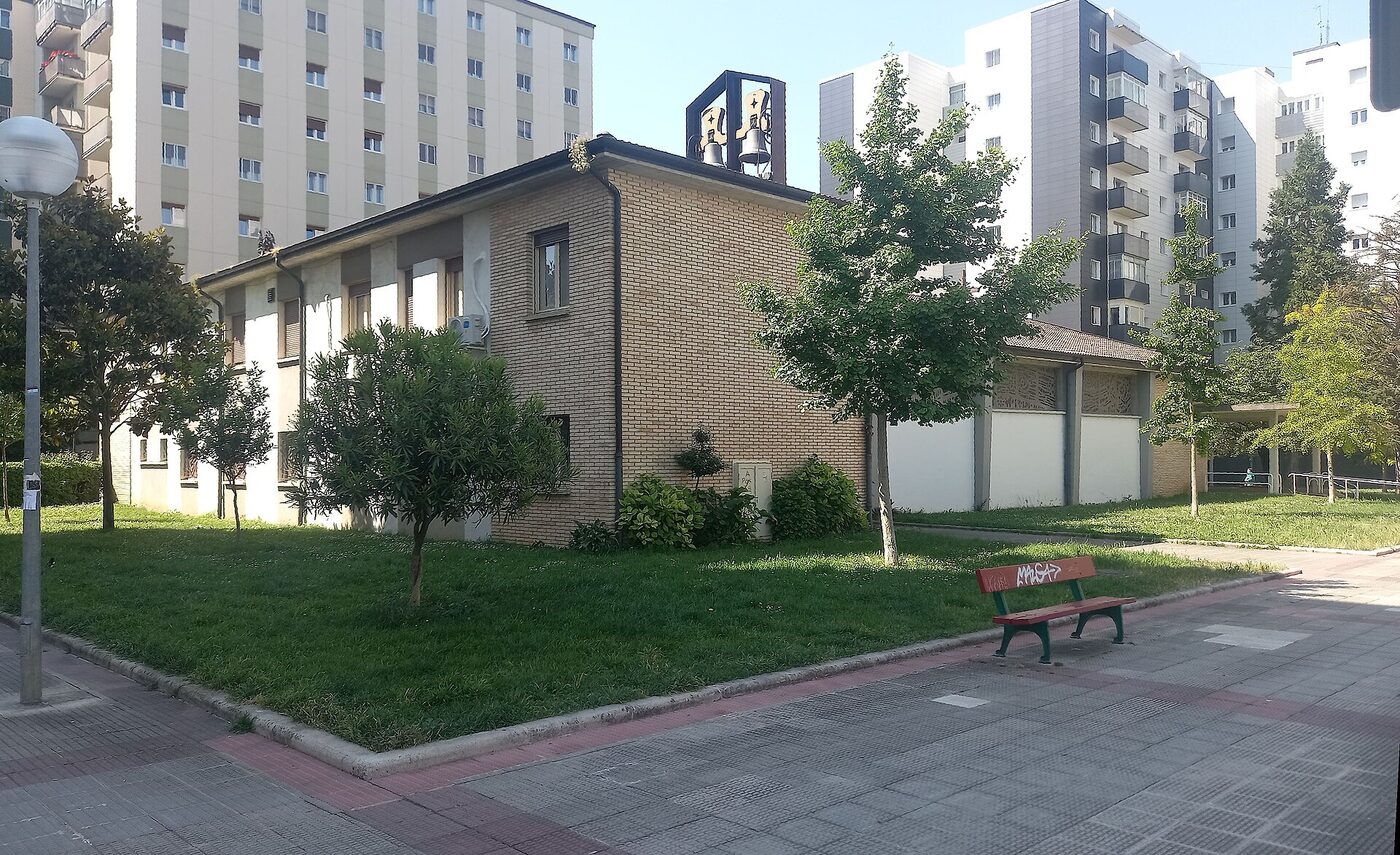 Santa Teresa Jesusekoa parrokia en Pamplona