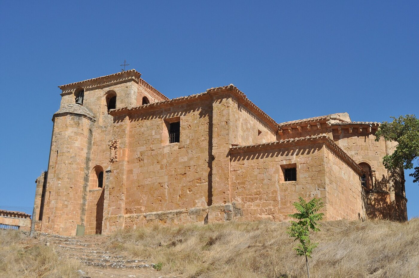 Iglesia de Santa Cecilia en Oña