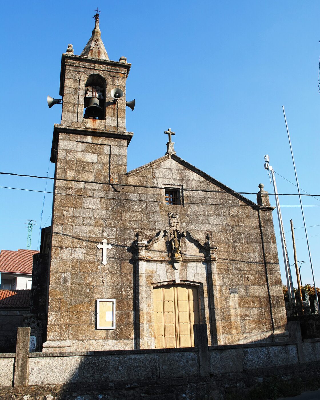 Igrexa de San Pedro de Arantei en Salvaterra de Miño