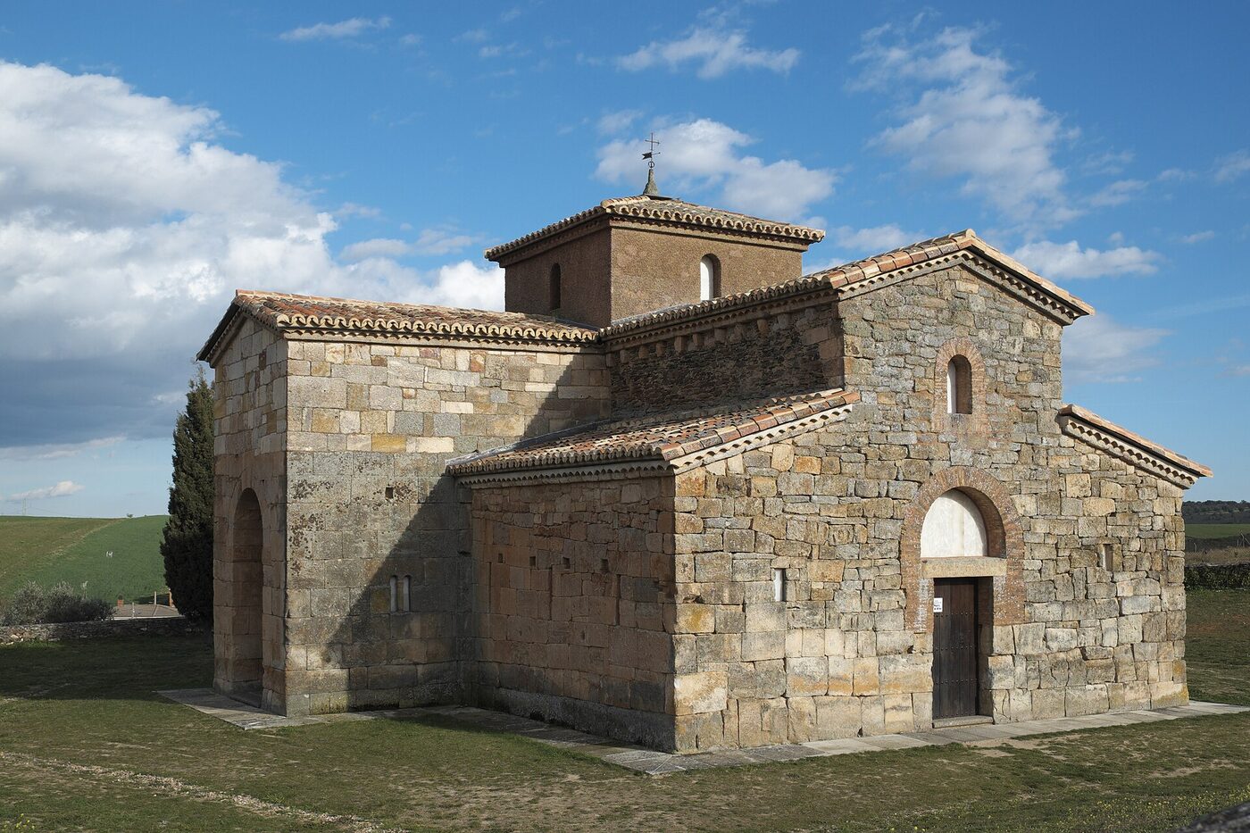 Iglesia de San Pedro de la Nave en San Pedro de la Nave-Almendra