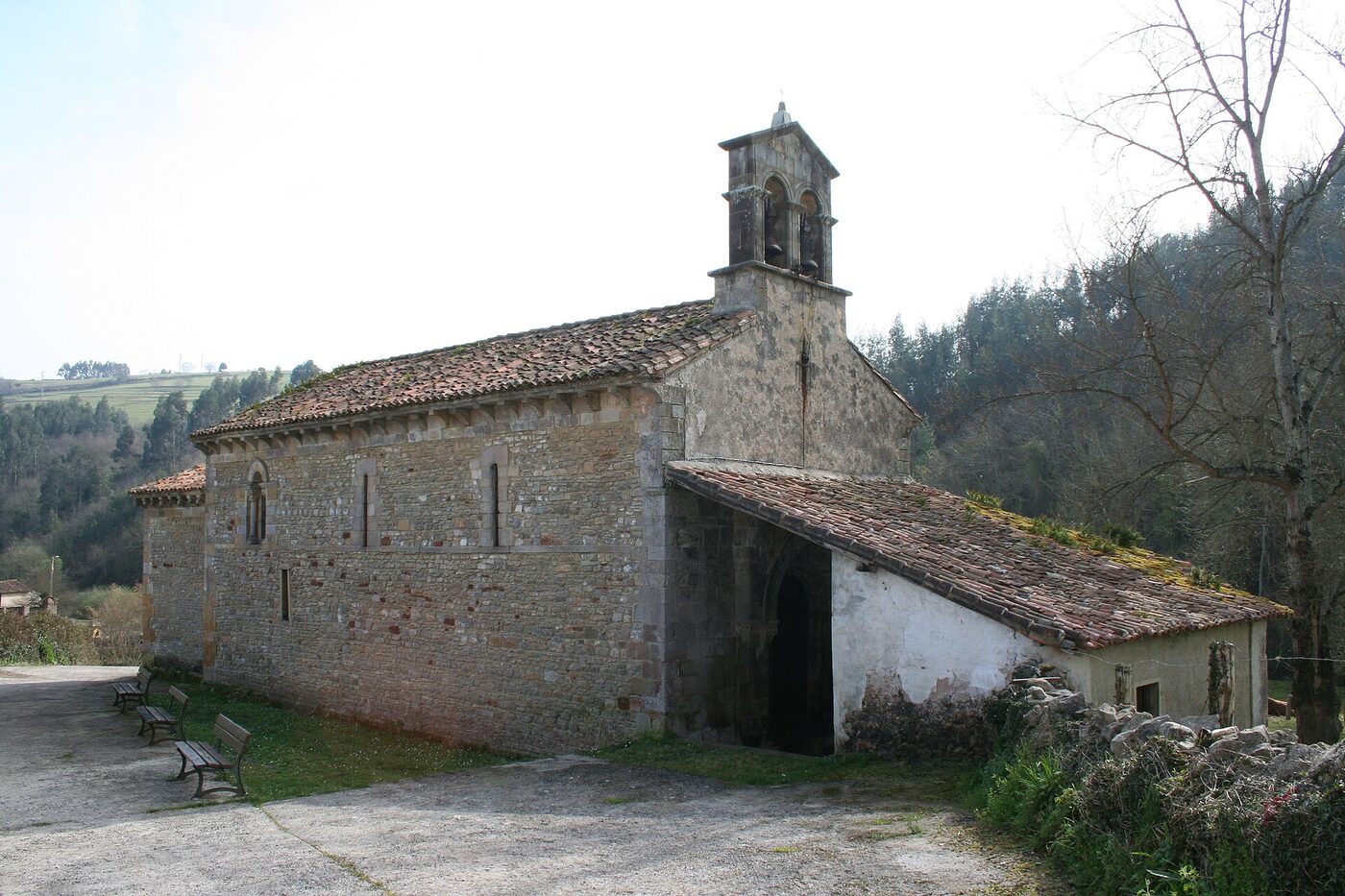 Iglesia de San Andrés en Villaviciosa
