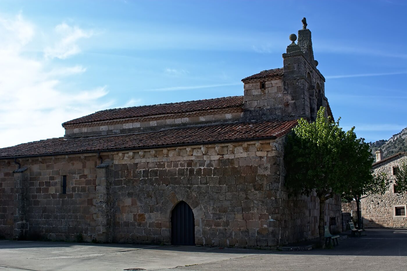 Iglesia de la Natividad de Nuestra Señora en Cascajares de la Sierra