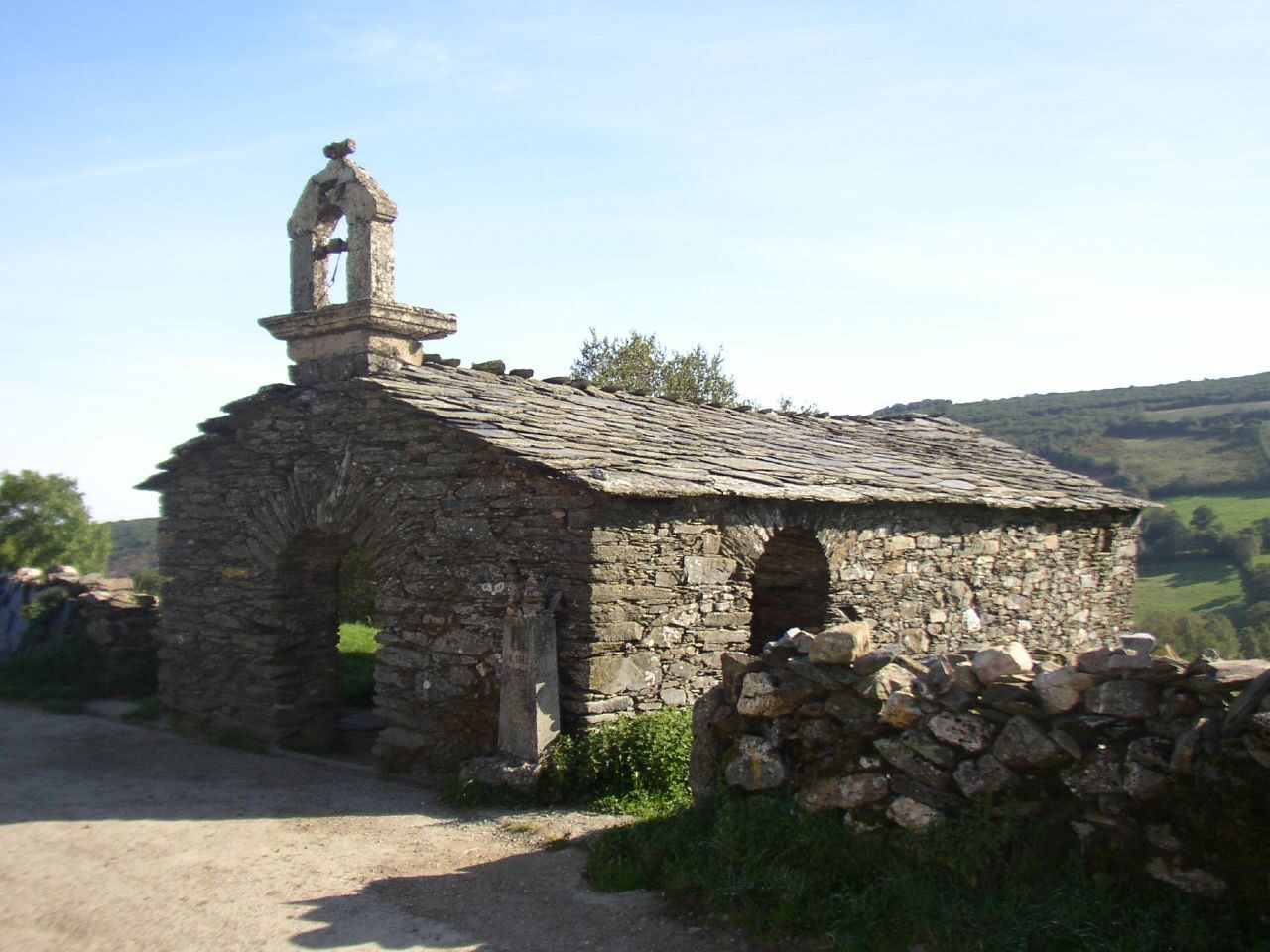 Capela de San Pedro do Biduedo en Triacastela