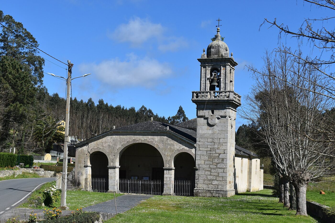 Igrexa de San Xoán da Laxe en O Valadouro