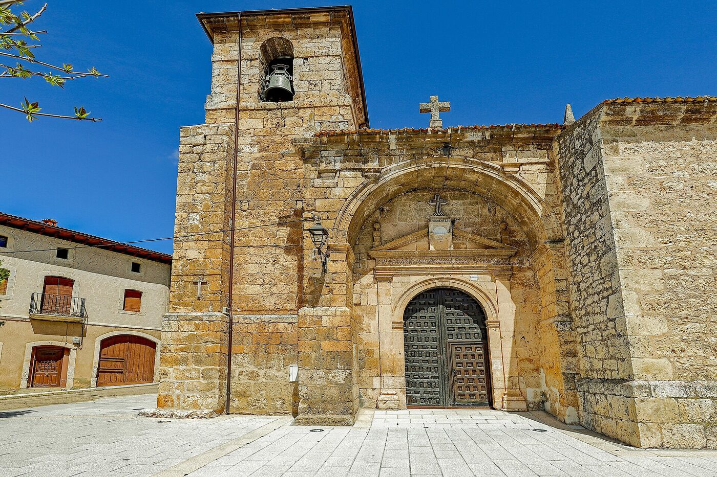 Iglesia de la Asunción de Nuestra Señora en Baños de Valdearados