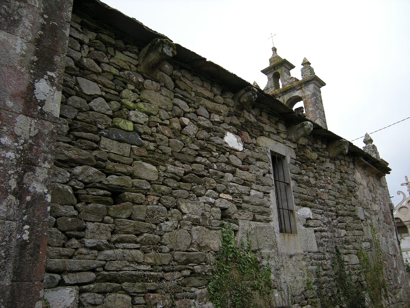 Igrexa de San Martiño de Monte de Meda en Guntín