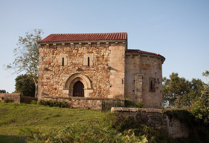 Ermita de San Miguel de Carceña
