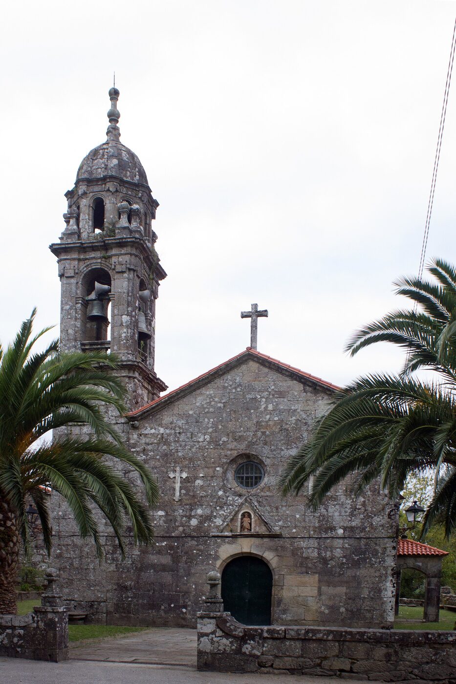 Igrexa de Santa Mariña de Carracedo en Caldas de Reis
