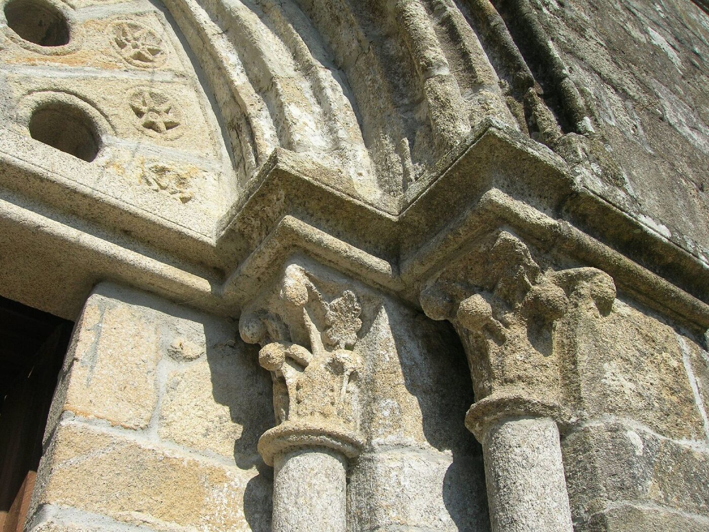 Igrexa de Santa María de Guizán en Mos