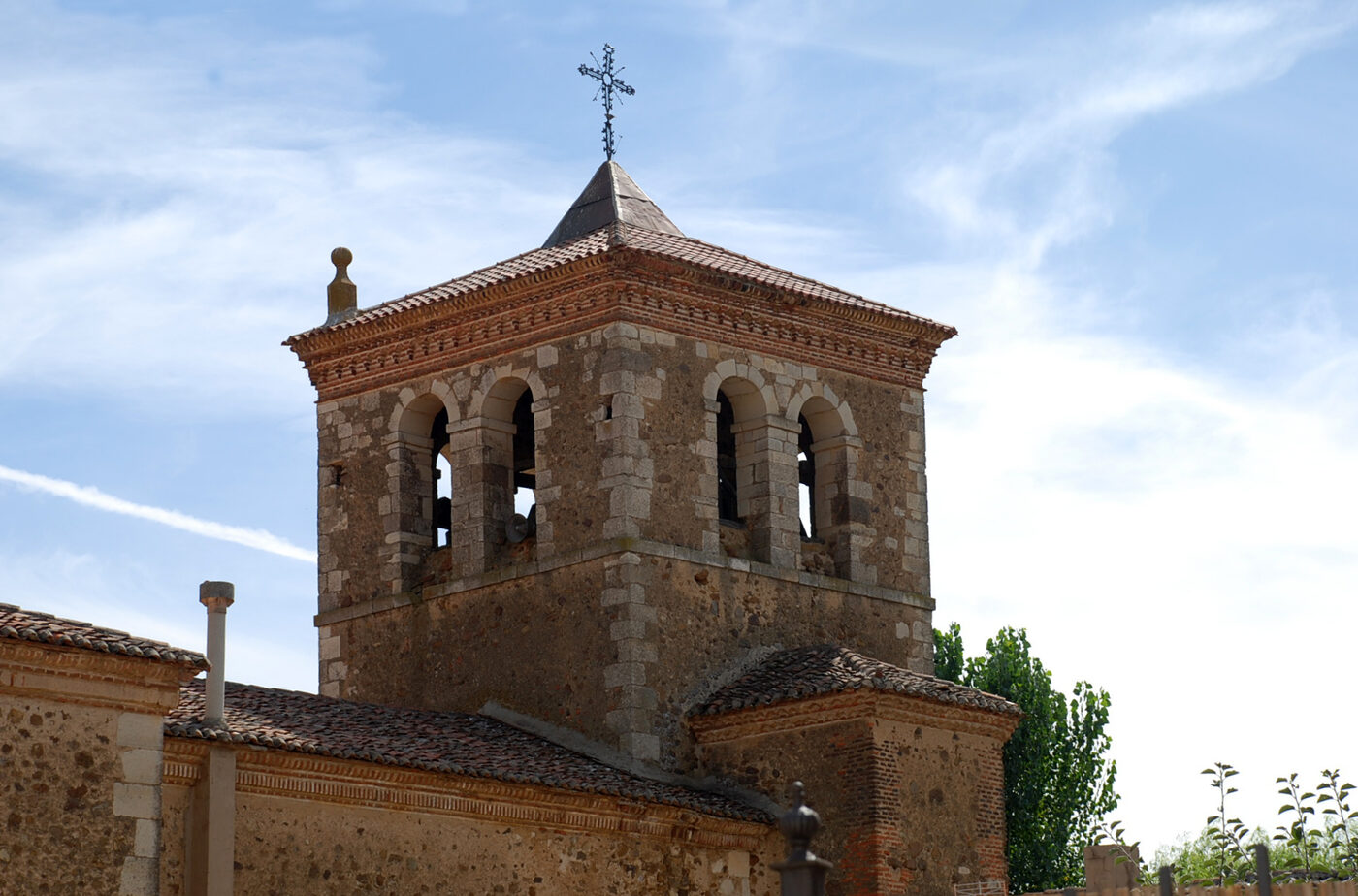 Iglesia Parroquial en Báscones de Ojeda