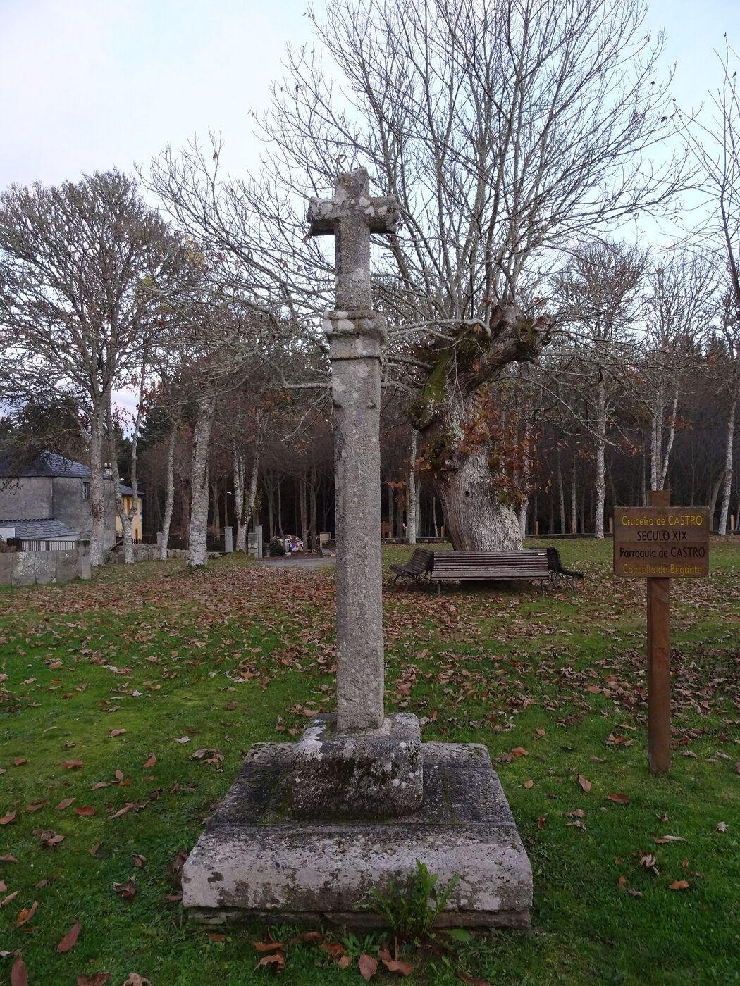 Igrexa de Santa María do Castro en Begonte
