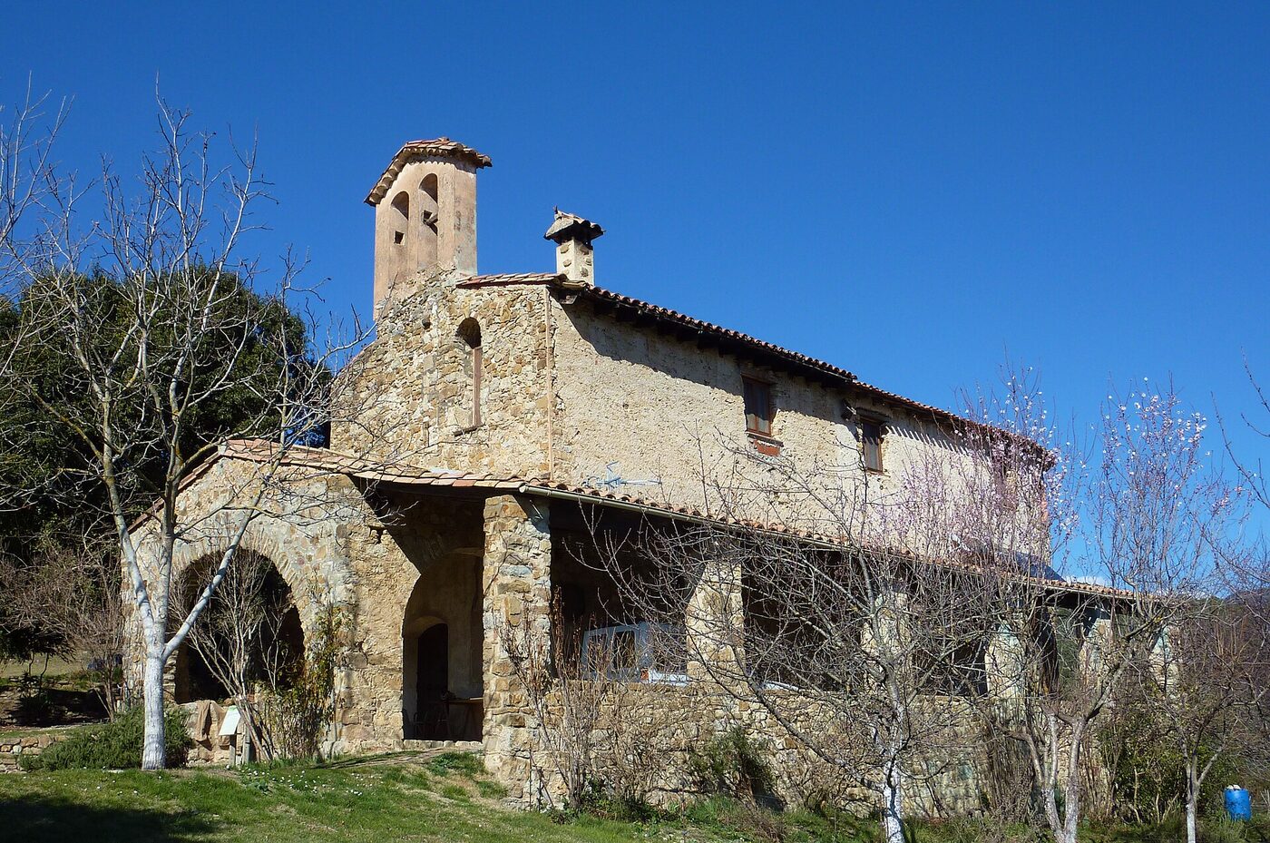 Sant Eudald de Jou en Montagut i Oix