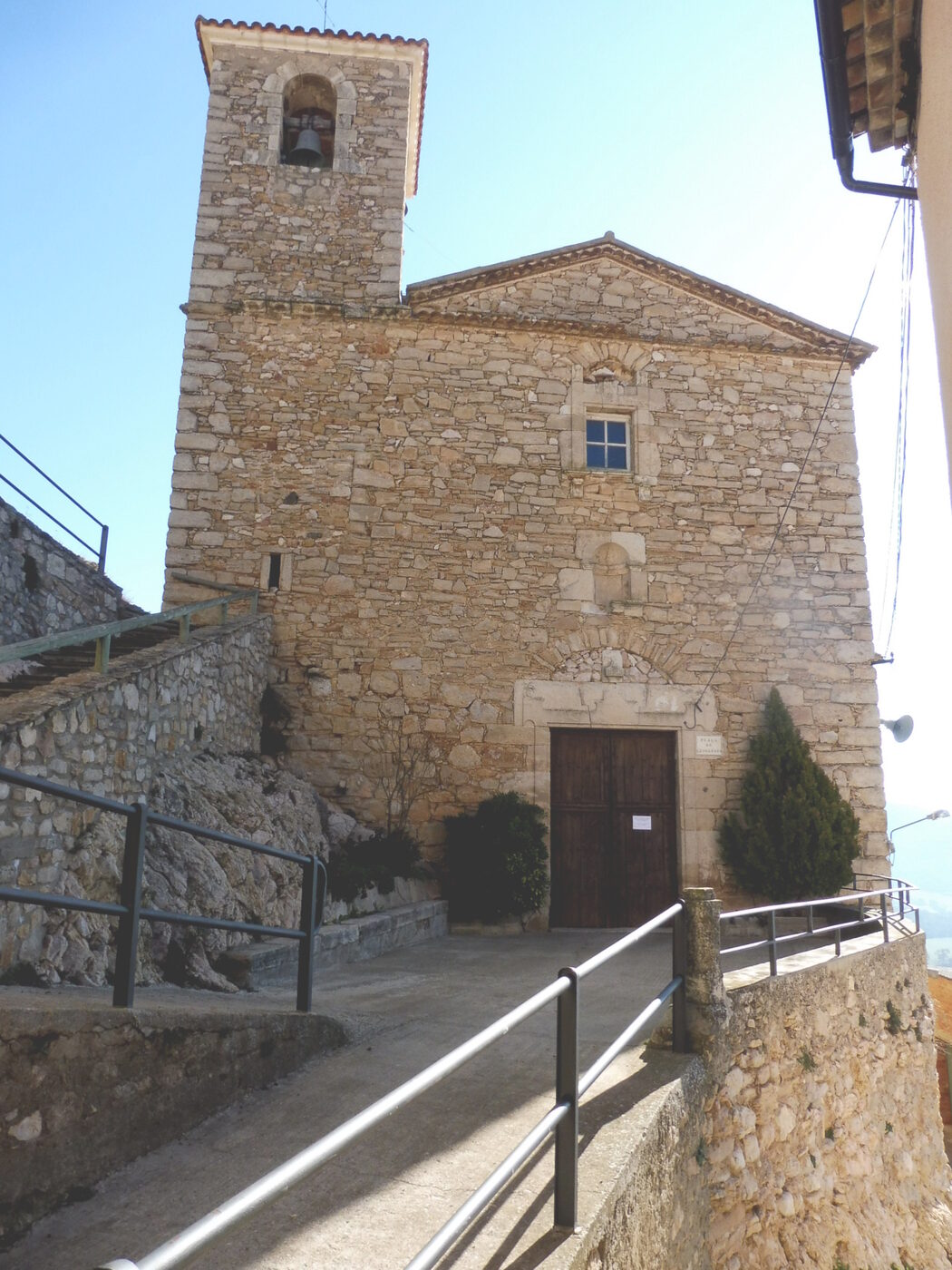 Santa Maria de Tartareu en les Avellanes i Santa Linya