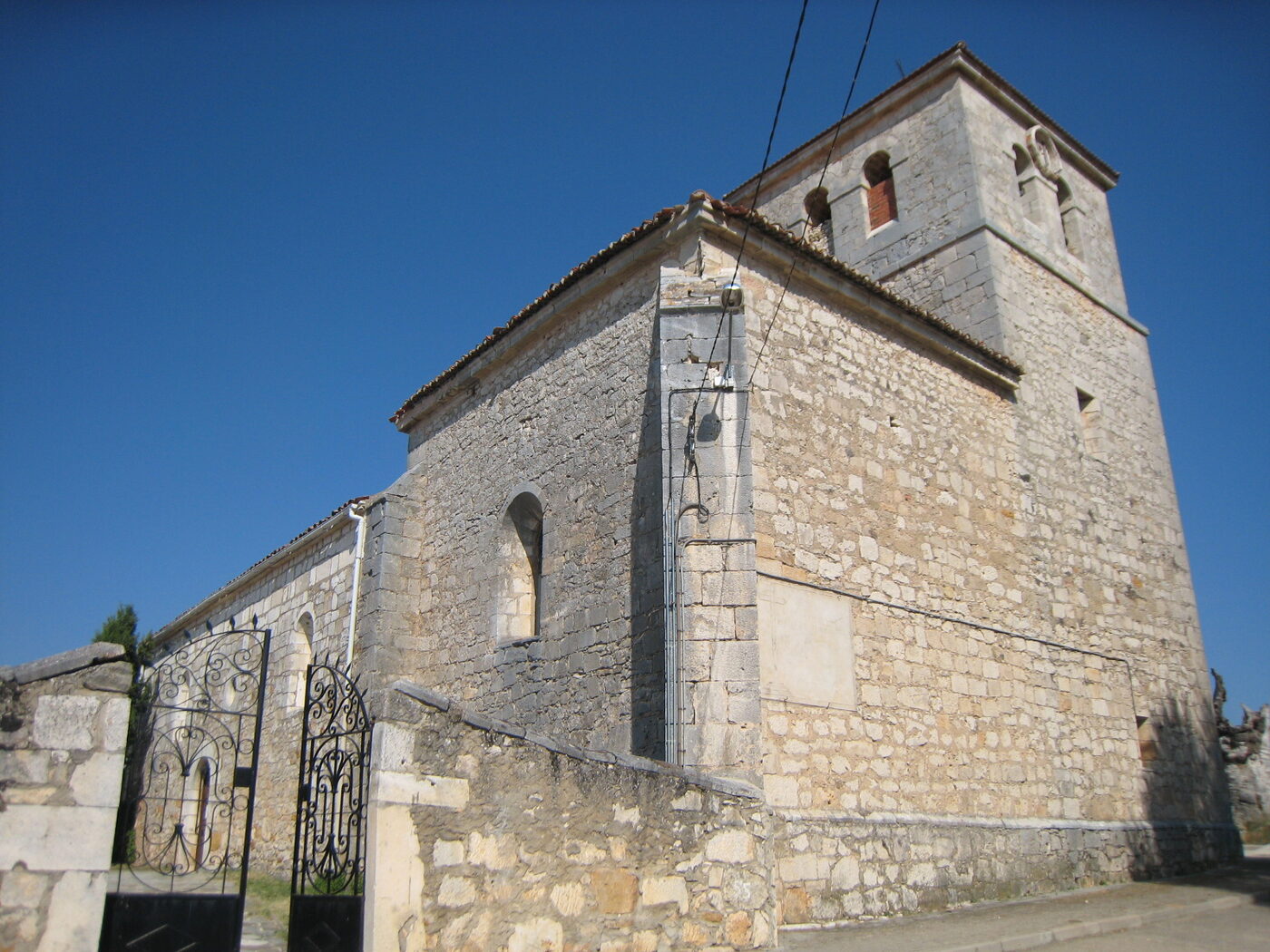 Iglesia de Nuestra Señora de la Asunción en Santa María de las Hoyas