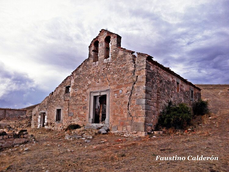 Iglesia de San Martín en Navas de San Antonio