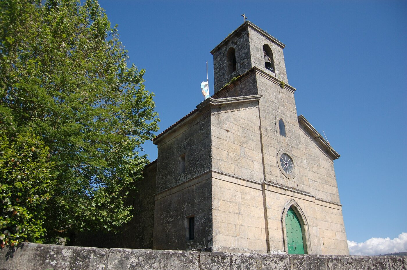 Igrexa de Santa María de Ponte Sampaio en Pontevedra