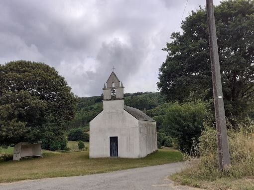 Capela de San Pedro da Muíña en Pol
