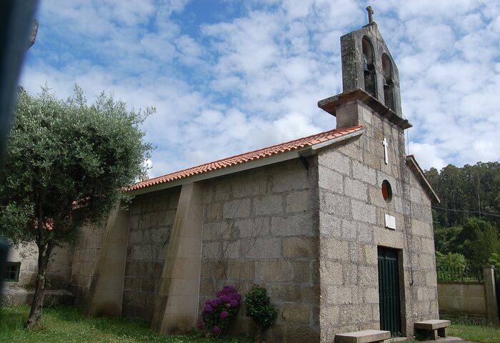 Igrexa de Santo André de Lourizán