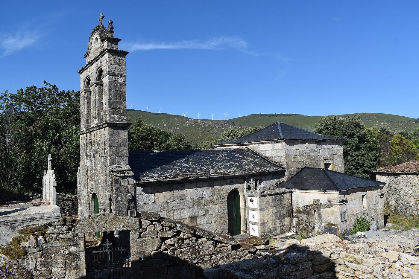 Igrexa da Nosa Señora da Encarnación de Castromil en A Mezquita