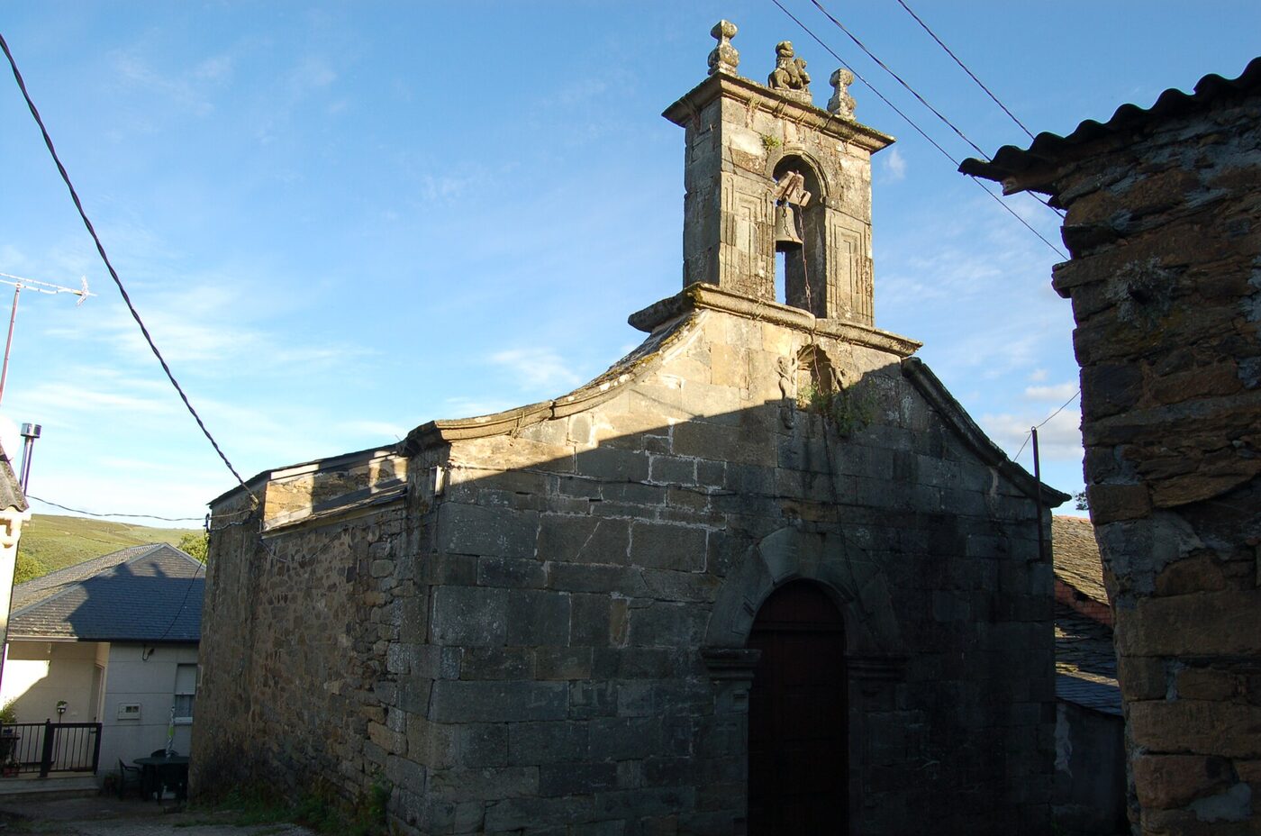 Igrexa de Santiago de Carracedo da Serra en A Gudiña