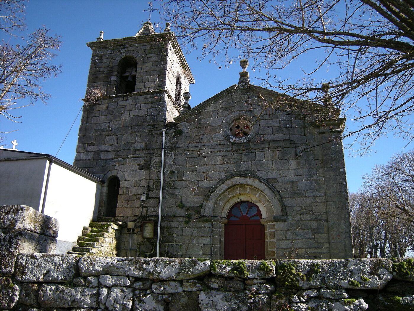 Igrexa de San Pedro de Grixoa en Viana do Bolo