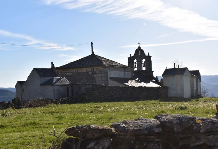 Igrexa de San Pedro de Paradela