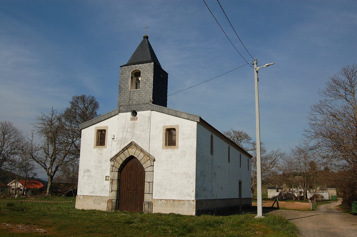 Igrexa de San Vicente do Navallo en O Riós