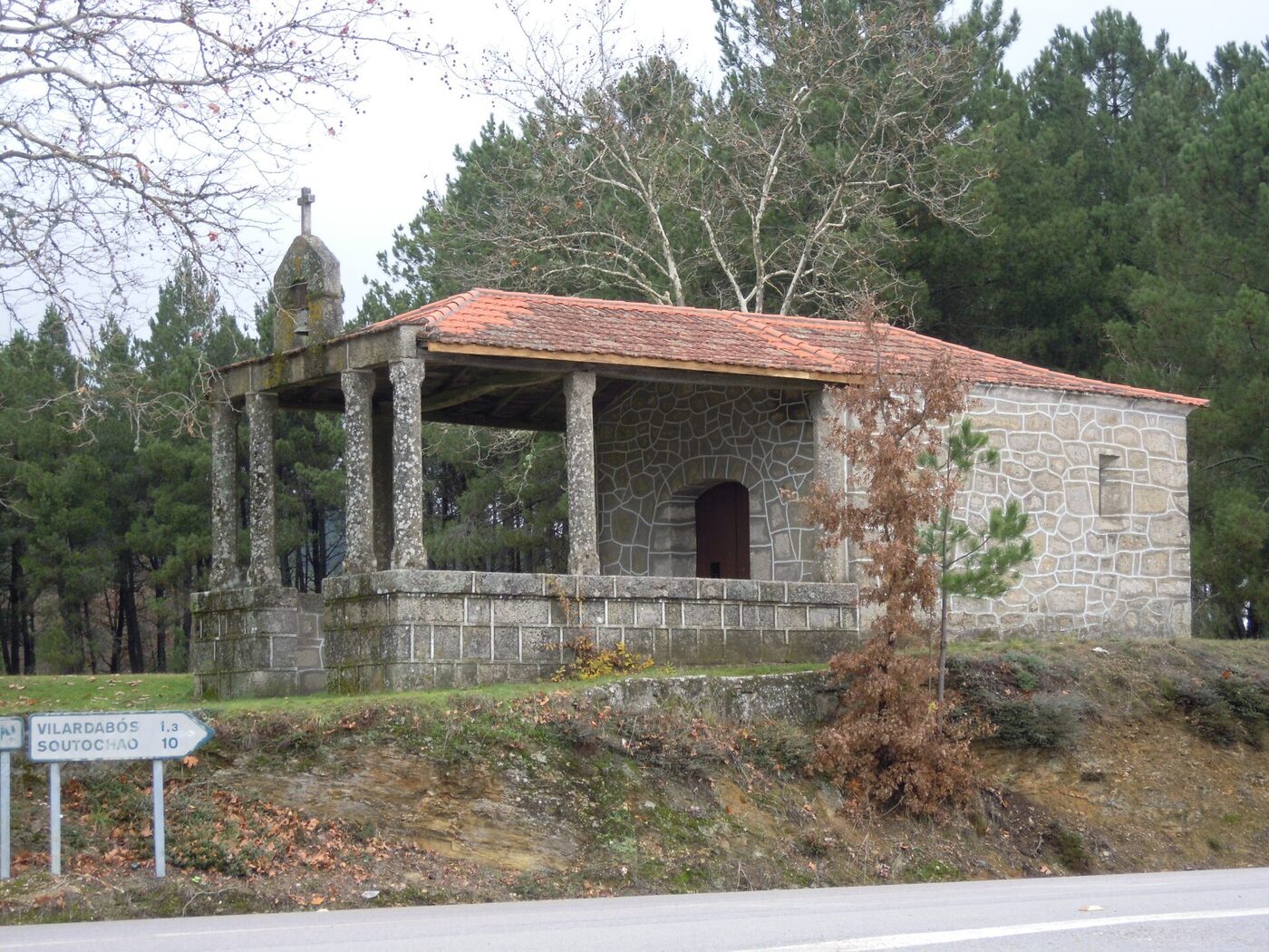Ermida de San Roque en Vilardevós