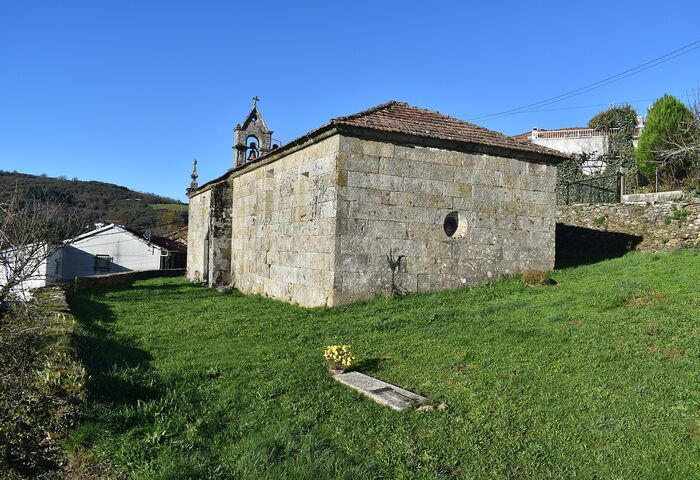 Igrexa de Santa María de Moialde